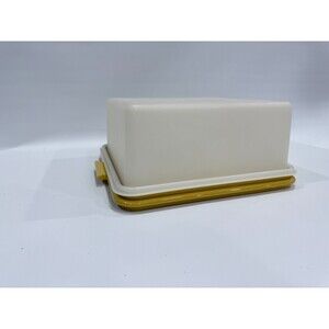 Tupperware Cake Saver Carrier Taker Yellow 1241-5 SQUARE & Carolier 10x10x5 read